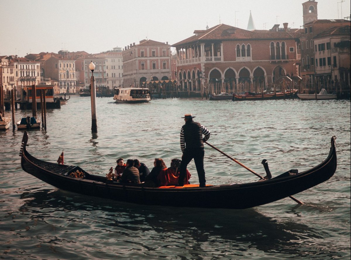 5 европейских стран, где к русским относятся еще лучше, чем к местным