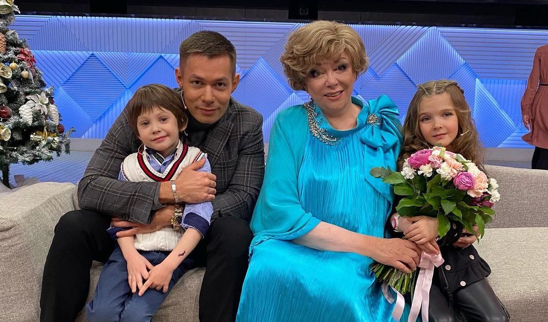 7 внуков звезд СССР, за которых было бы не стыдно их бабушкам и дедушкам