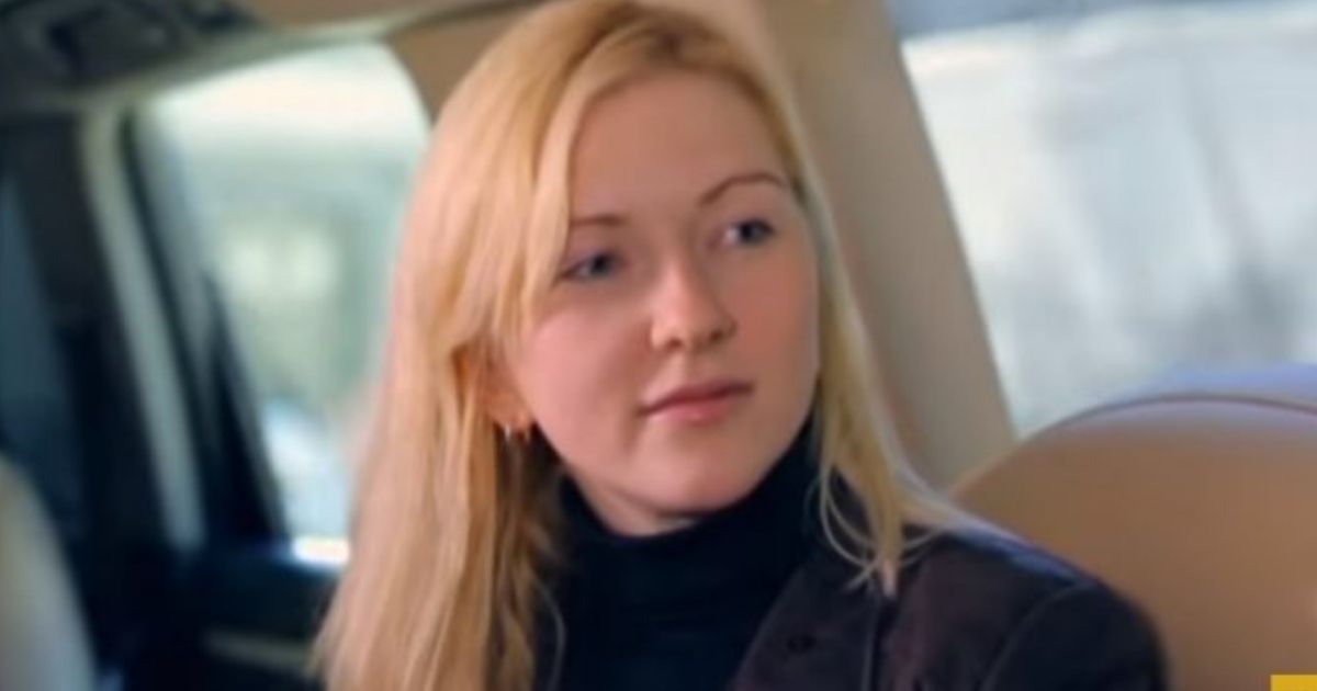 Переехала в Москву и не хочет выглядеть как из провинции. Как стилист Рогов переодел ее за 24 часа