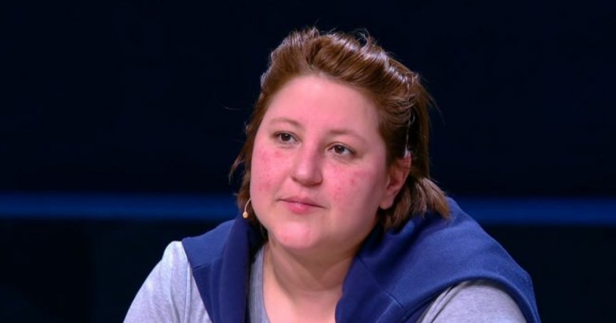 Одевалась как мужчина в один спортивный костюм. Как на «Модном приговоре» вернули женственность девушке с формами