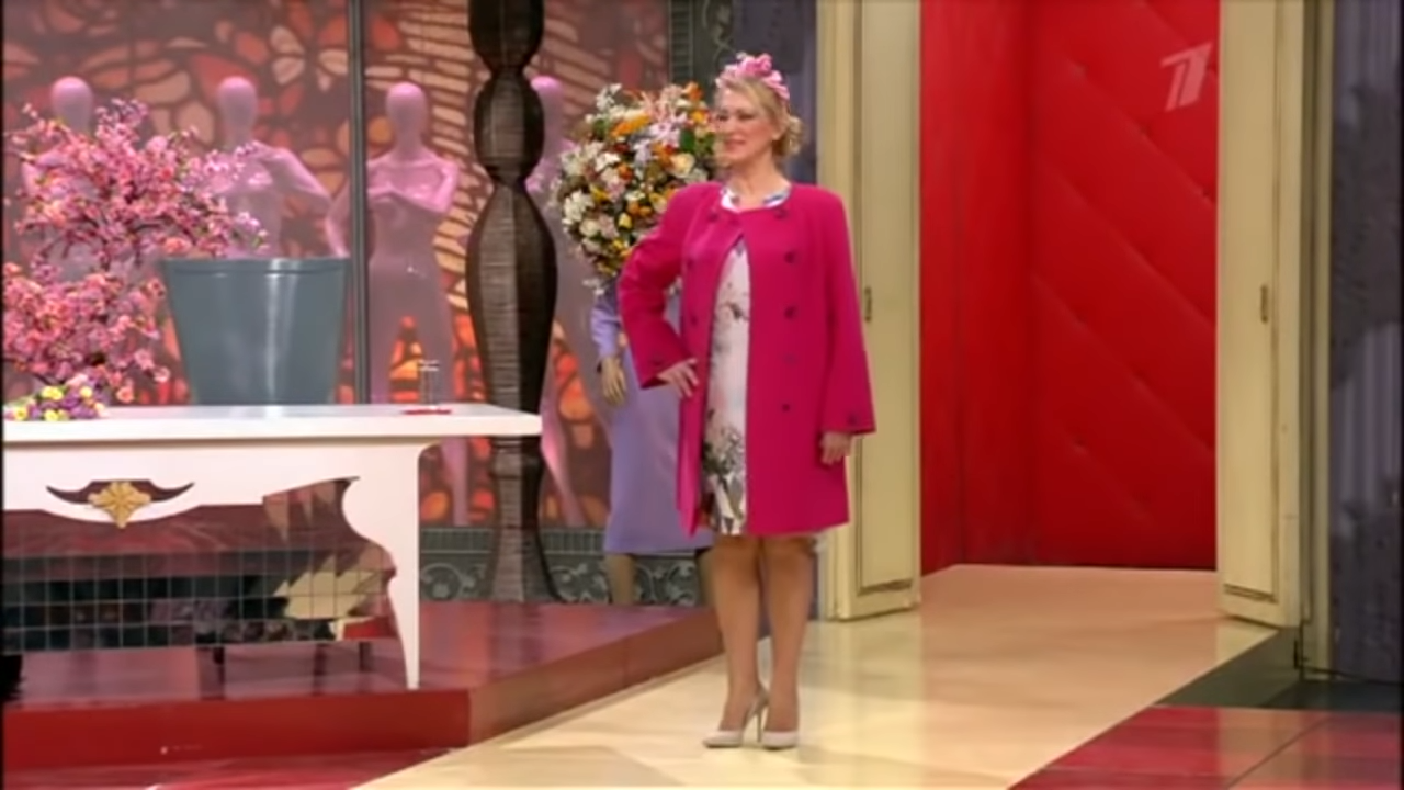 53-летняя теща, которая одевается как попугай. Как ее преобразили на шоу "Модный приговор" 3