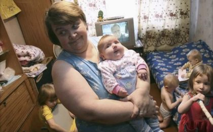 Как сейчас выглядит девoчка-ГИГАНТ, которая родилась в Алтайском крае ВЕСОМ почти 8 кг?