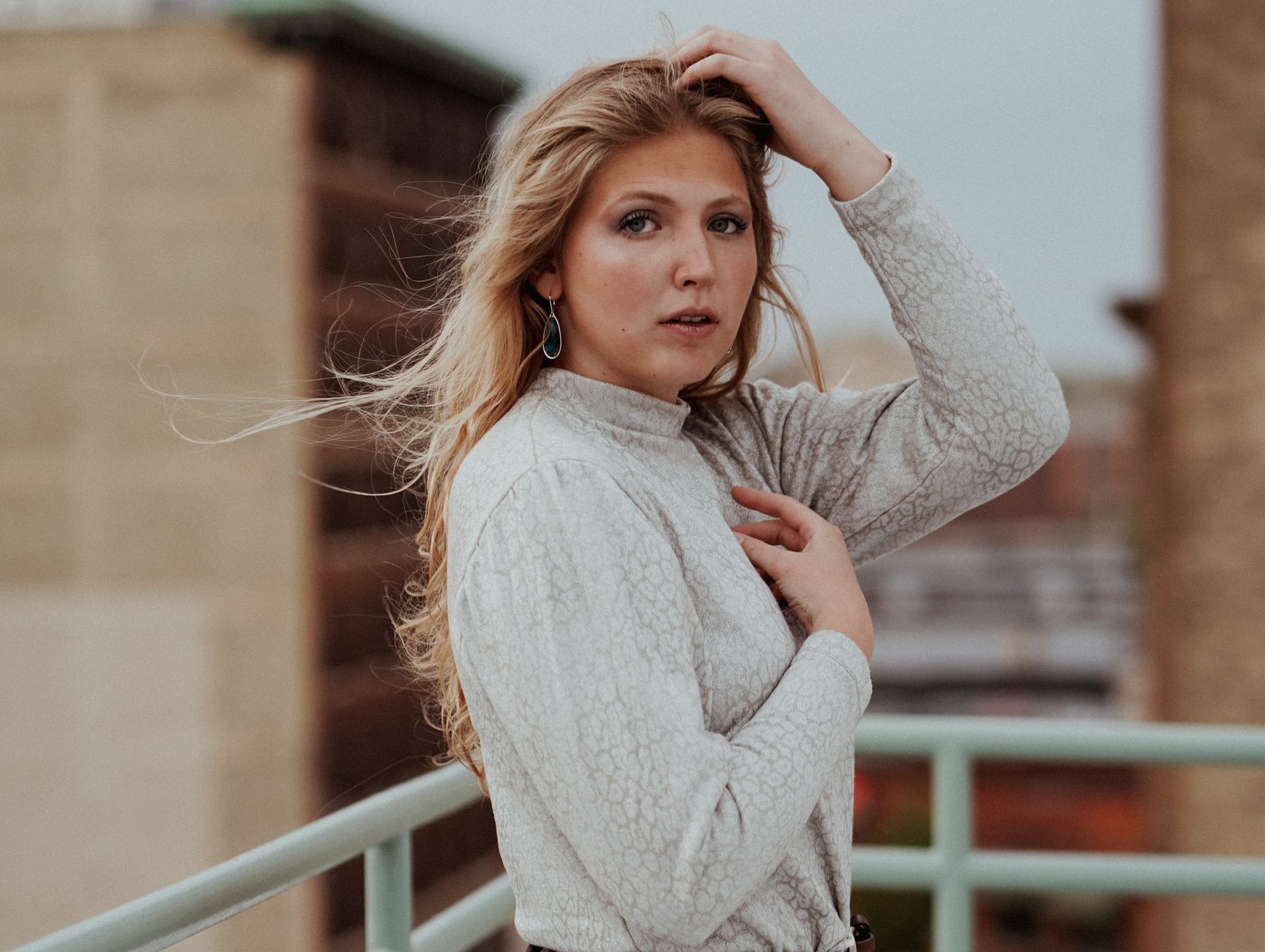 5 манер бедной женщины, из-за которых мужчины избегают ее, даже если она красива